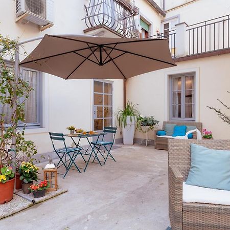 Il Cortile Di Elisa & Our Flats Bed & Breakfast Lucca Exterior foto