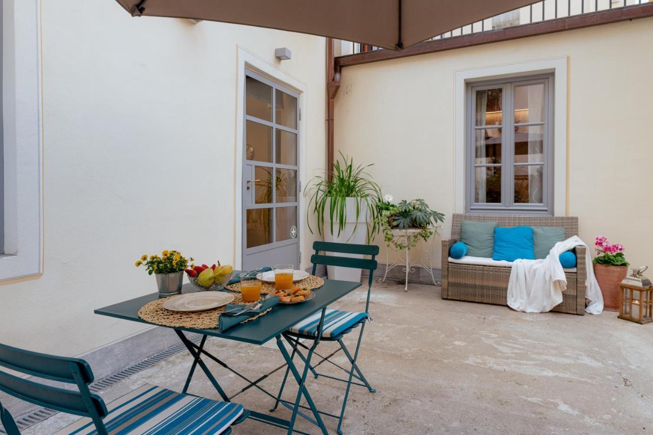 Il Cortile Di Elisa & Our Flats Bed & Breakfast Lucca Exterior foto