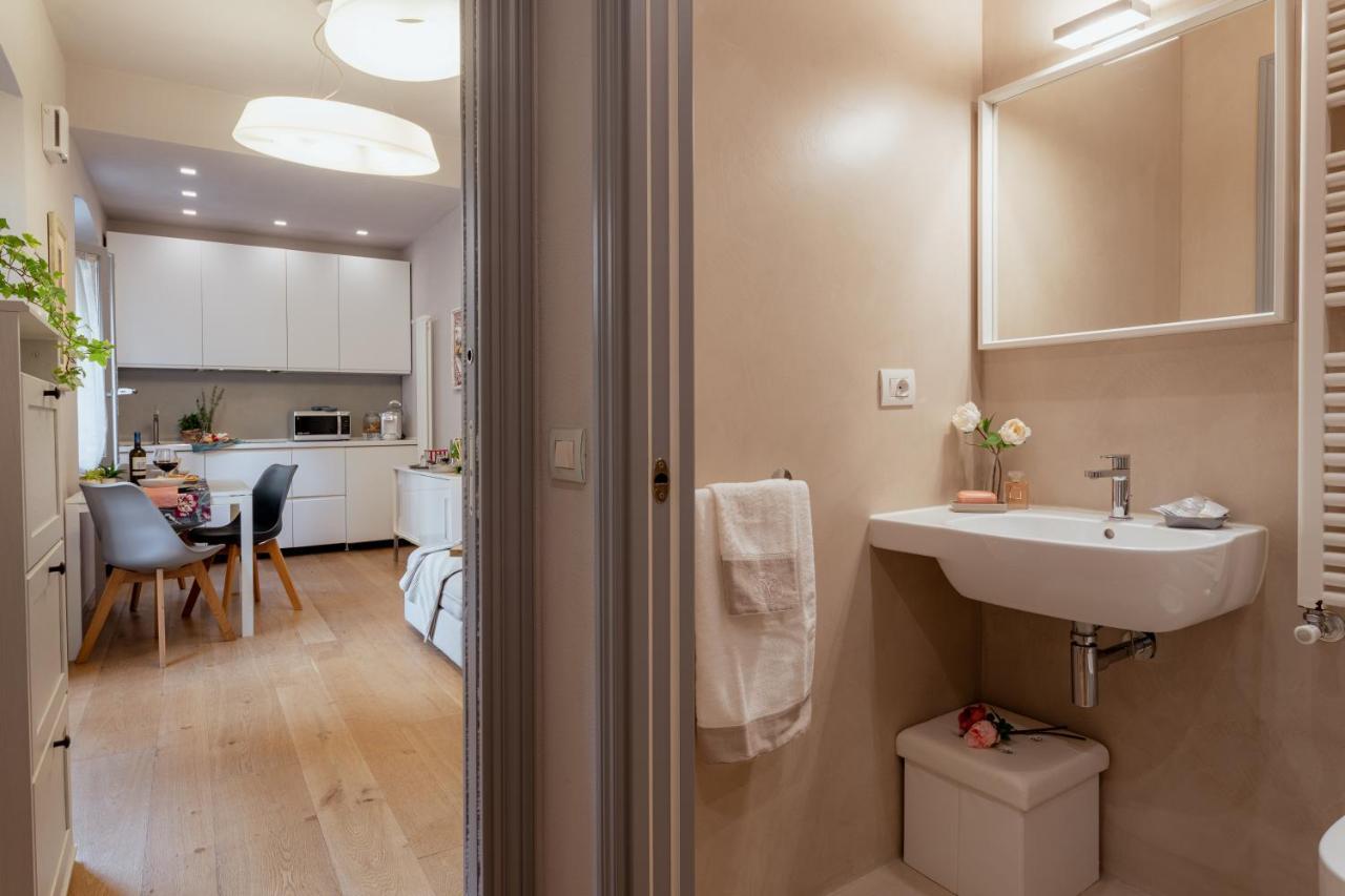 Il Cortile Di Elisa & Our Flats Bed & Breakfast Lucca Exterior foto