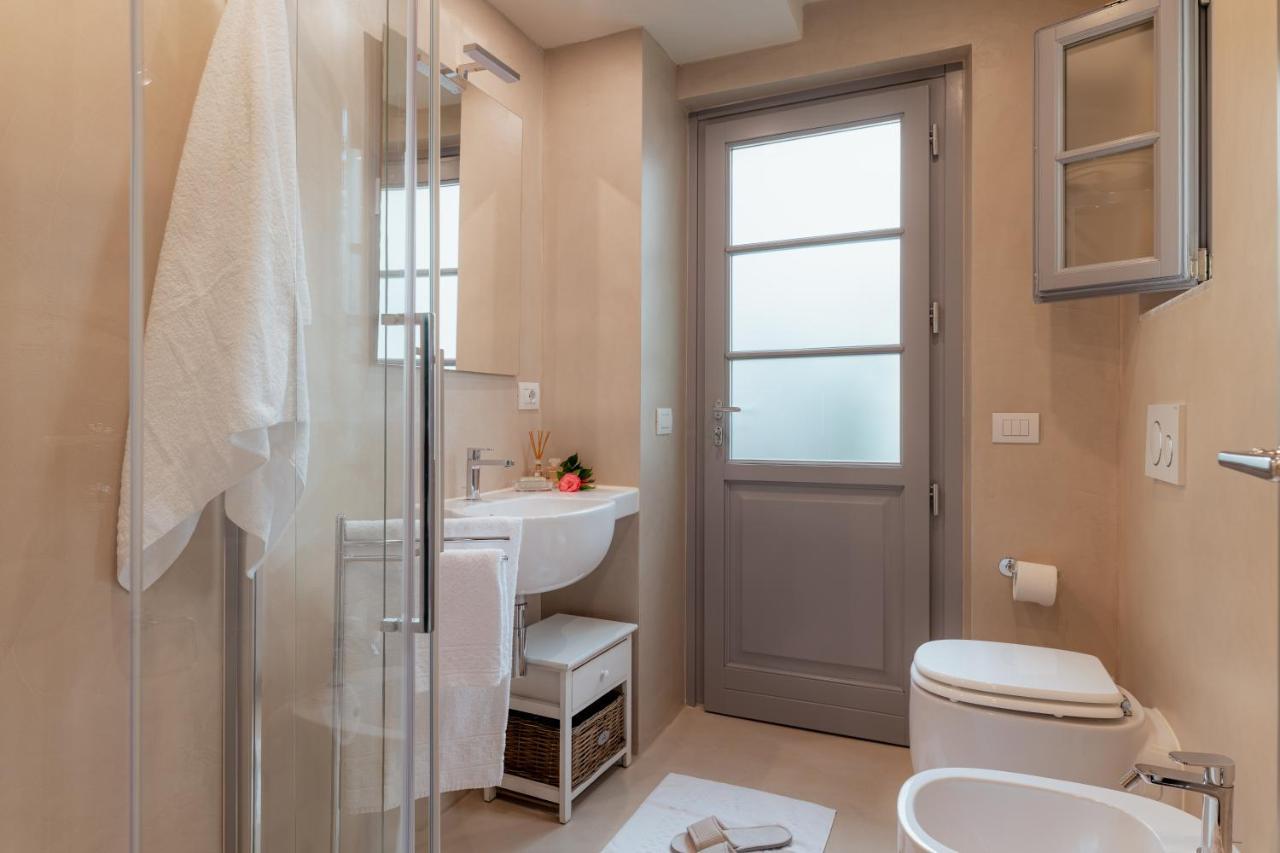 Il Cortile Di Elisa & Our Flats Bed & Breakfast Lucca Exterior foto