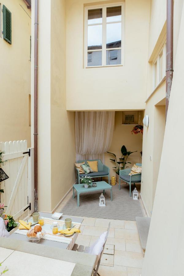 Il Cortile Di Elisa & Our Flats Bed & Breakfast Lucca Exterior foto