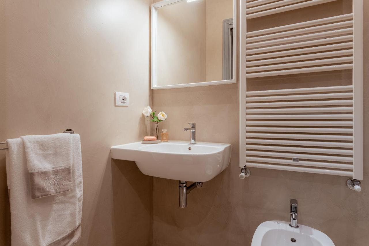 Il Cortile Di Elisa & Our Flats Bed & Breakfast Lucca Exterior foto